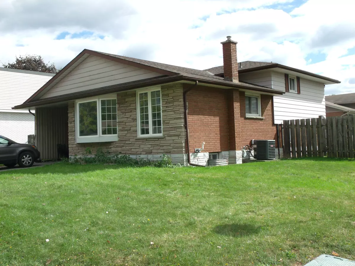 Niagara Falls, ON L2G 6M9,3376 Cattell DR