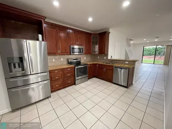 Weston, FL 33332,4158 Forest Dr