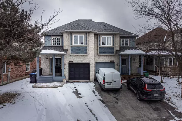 5244 Bushelgrove CIR, Mississauga, ON L5M 6C5