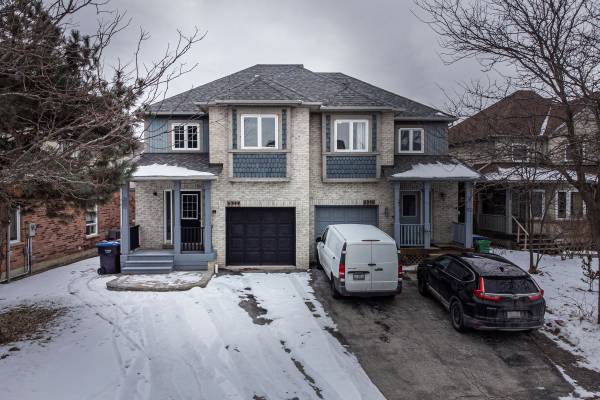 5244 Bushelgrove CIR, Peel, ON L5M 6C5