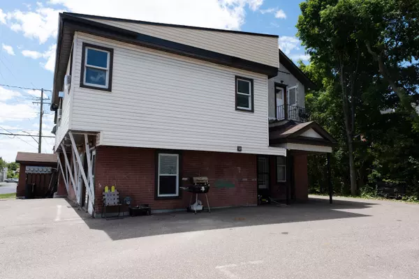 Arnprior, ON K7S 1P4,229 Elgin ST W