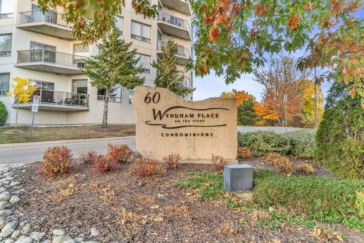 Guelph, ON N1E 7H7,60 WYNDHAM ST S #311