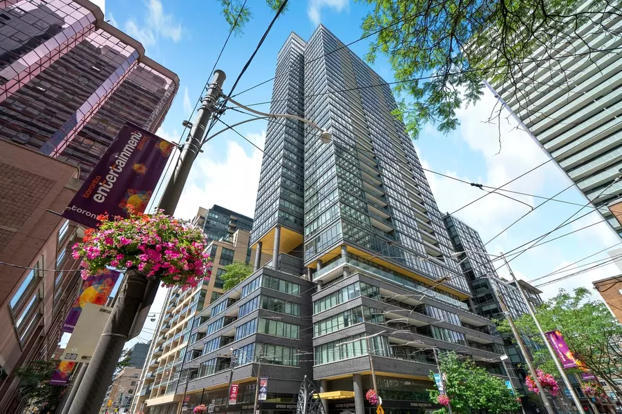 8 Charlotte ST #1003, Toronto C01, ON M5V 0K4