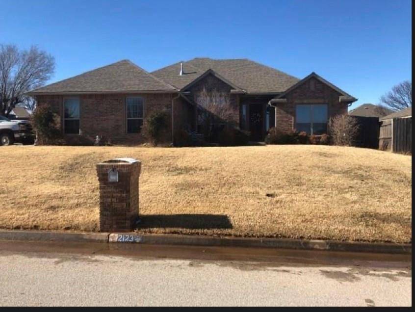 2123 Oakridge Drive, Purcell, OK 73080