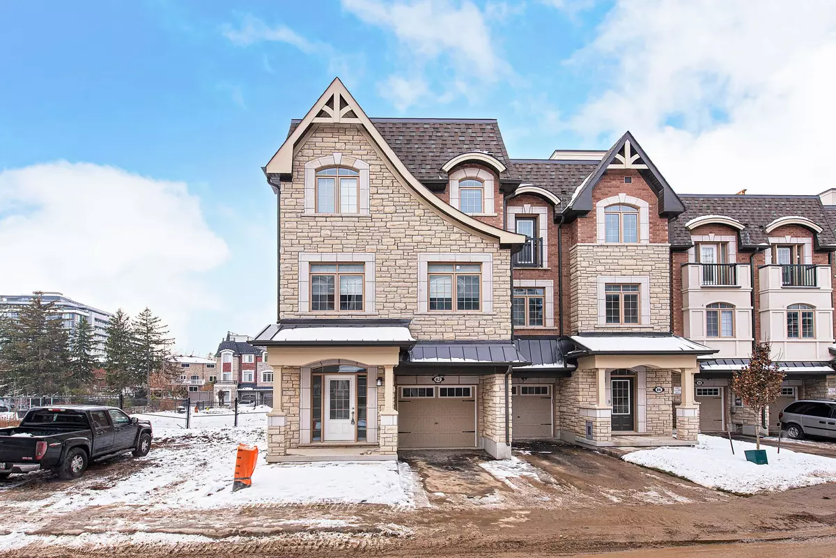 Vaughan, ON L4L 0H9,82 Glazebrook DR