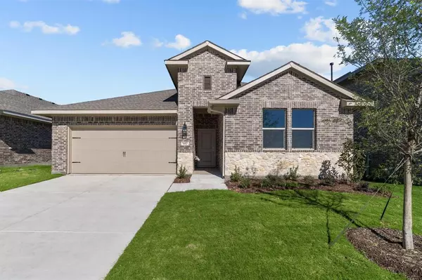 1316 Richardson, Howe, TX 75459