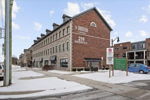 Hamilton, ON L8B 1V9,219 Dundas ST E #13