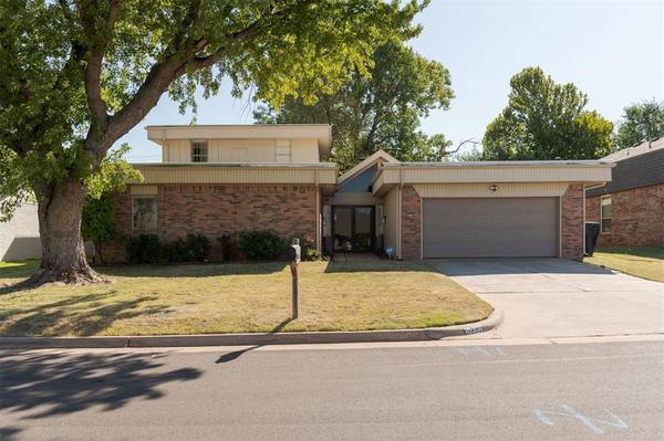 10304 Little Pond Drive, Oklahoma City, OK 73162