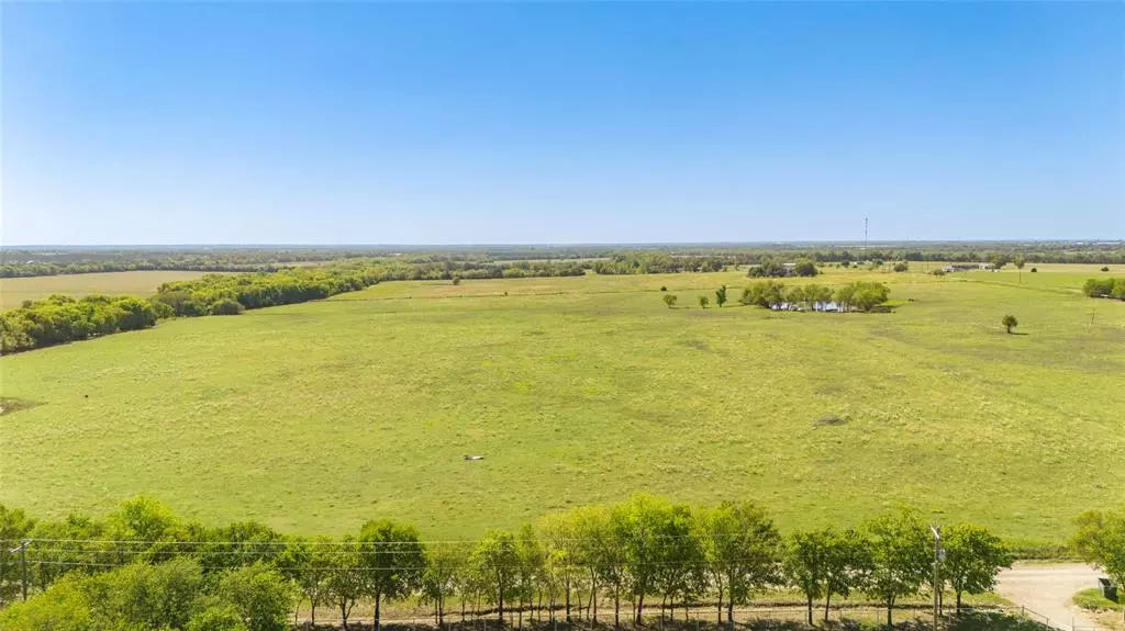 1646 County Road 4850, Leonard, TX 75452