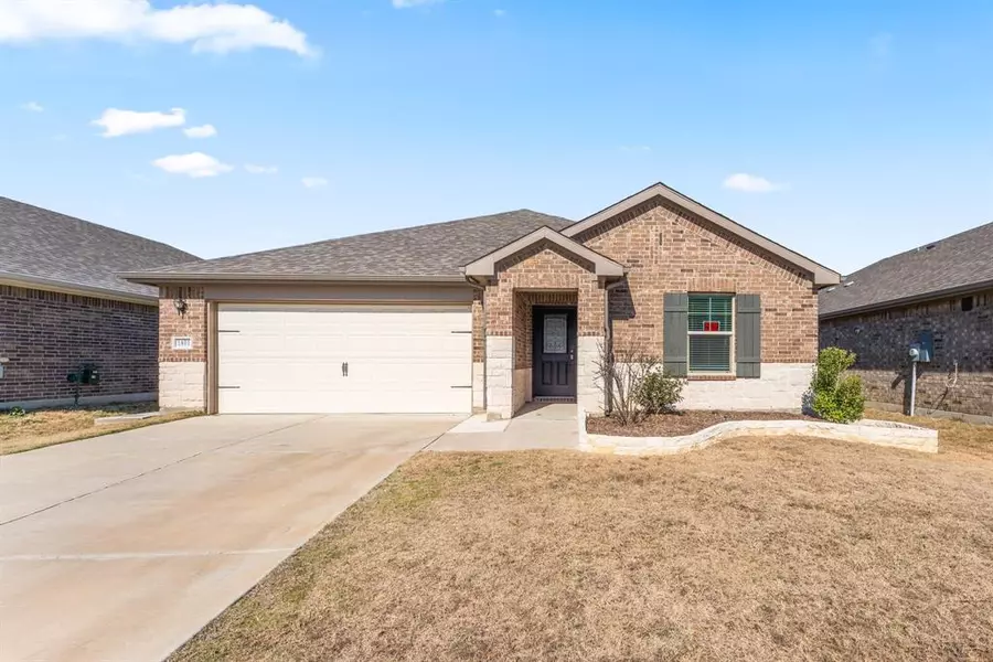 1801 Berry Ridge Trail, Aubrey, TX 76227