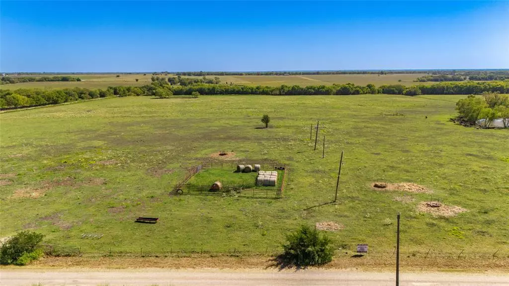 Leonard, TX 75452,317 County Road 4851