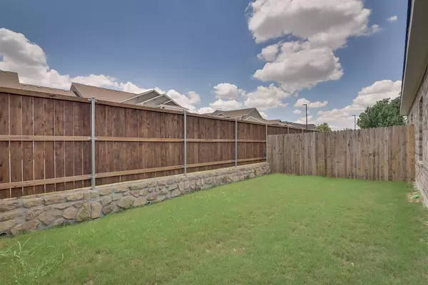 Fort Worth, TX 76119,2500/2502 Las Brisas Street