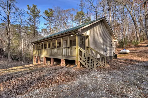 Ellijay, GA 30540,729 Matrix Lane