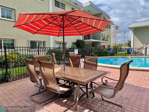 Wilton Manors, FL 33334,3002 NE 5th Ter  #209-B