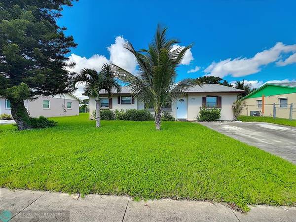 2131 NE 1st Way, Boynton Beach, FL 33435