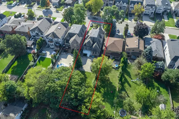 Richmond Hill, ON L4C 6W1,58 Spruce AVE