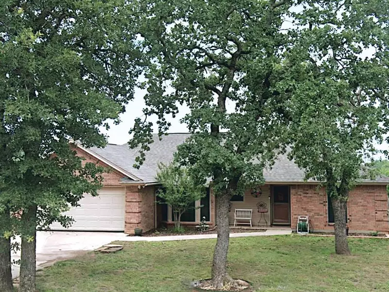 817 Cherry Lane, Springtown, TX 76082