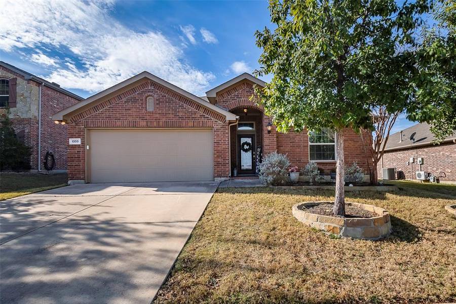 1333 Wysteria Lane, Burleson, TX 76028