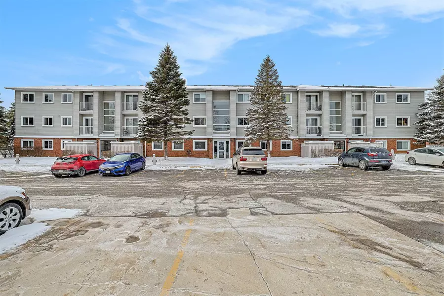 26 Pearl ST #201, Lanark, ON K7A 5B5