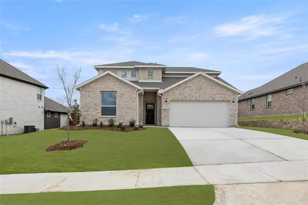 516 Lakeway Lane, Justin, TX 76247