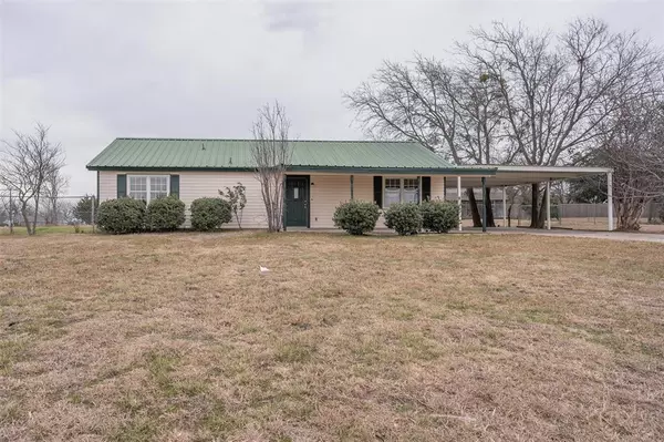 3620 Meadow Lake Drive, Alvarado, TX 76009