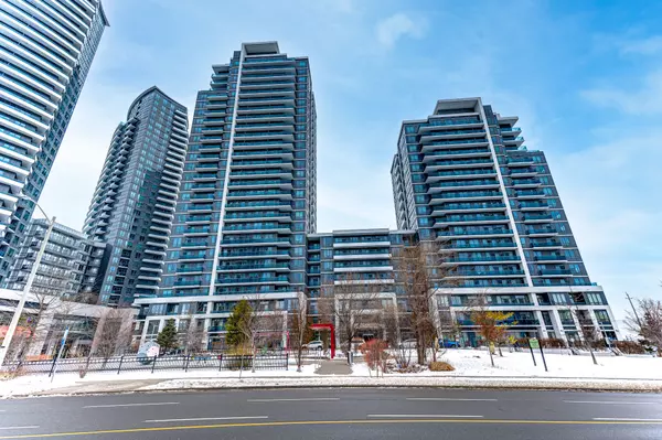 7167 Yonge ST #811, Markham, ON L3T 0C9