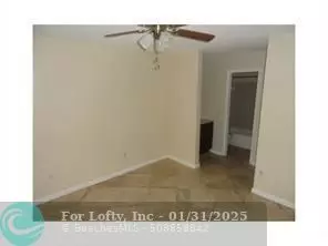 Pompano Beach, FL 33069,4481 W Mcnab Rd  #36