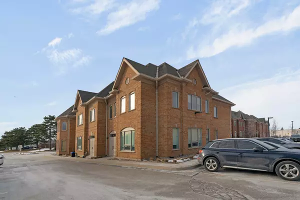 30 Wertheim CT #1 Upper, Richmond Hill, ON L4B 1B9