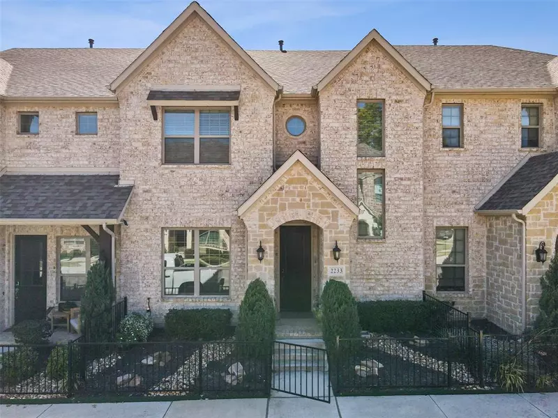 2233 Pinnacle Lane, Flower Mound, TX 75028