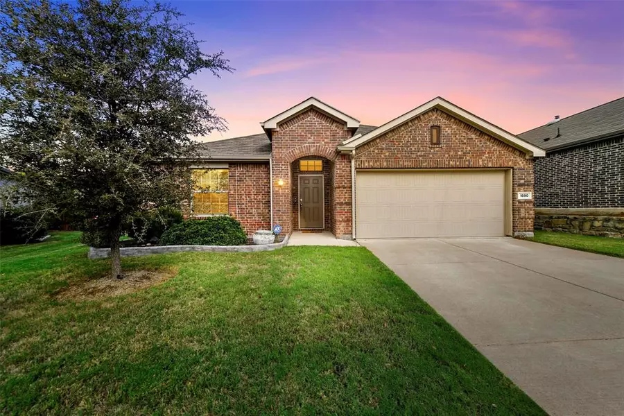 1590 Palmeria Drive, Cross Roads, TX 76227