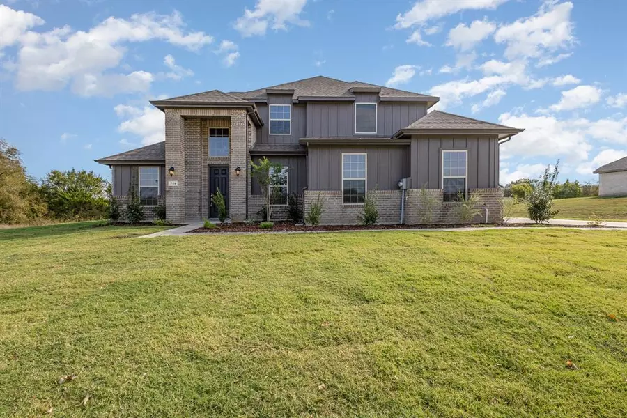 750 Serenity Lane, Red Oak, TX 75154