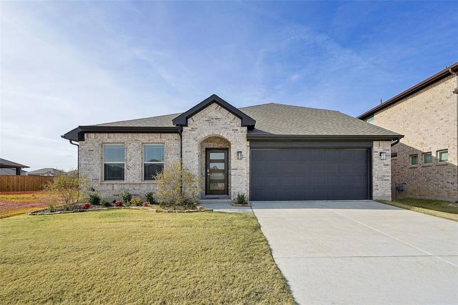 1524 Soapberry Drive, Aubrey, TX 76227