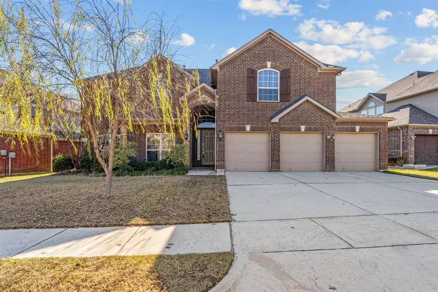 7808 Apple Valley Lane, Denton, TX 76208