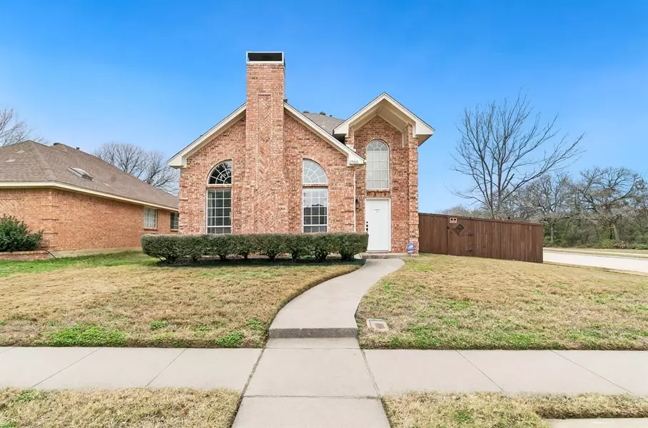 1700 Shady Creek Drive, Lewisville, TX 75067