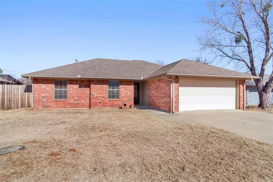 2801 Regal Drive, Denison, TX 75020