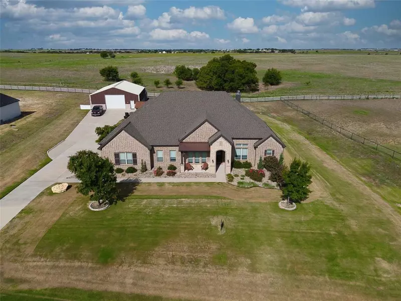 108 Gray Fox Court, Godley, TX 76044