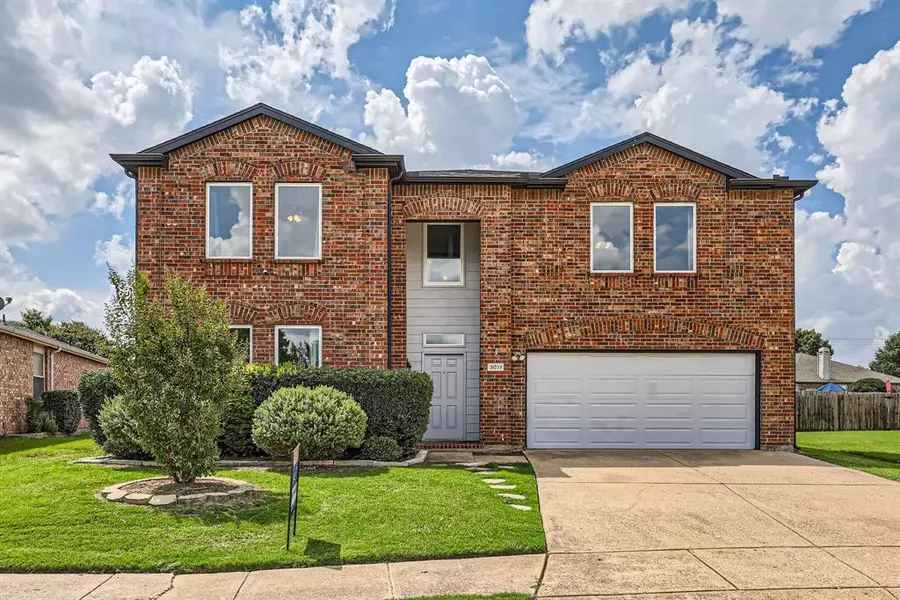 3011 Hobble Court, Grand Prairie, TX 75052