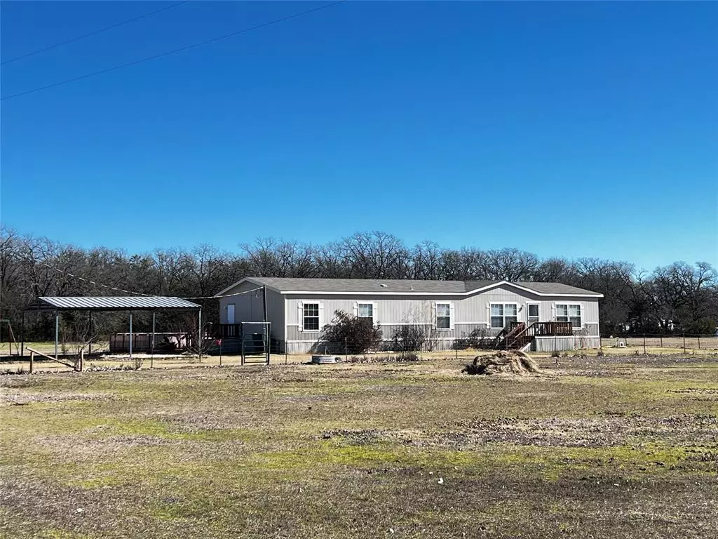 Frost, TX 76641,2744 NW CR 4190