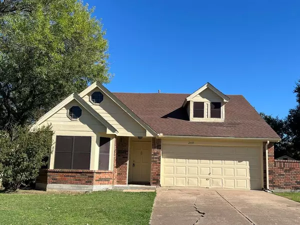 2335 Shirebrook Court, Grand Prairie, TX 75052