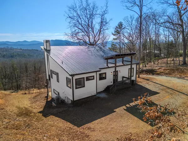 Morganton, GA 30560,310 Wunder Bear Ridge Road