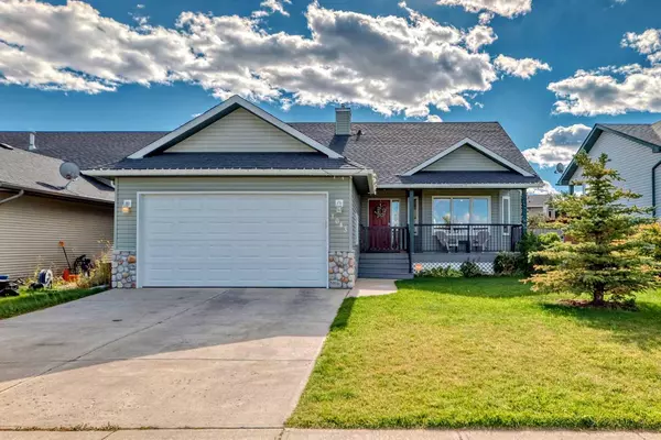 1043 Carriage Lane DR, Carstairs, AB T0M 0N0