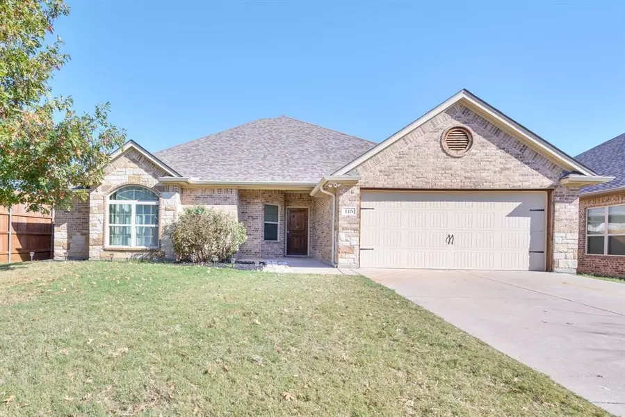 115 Donna Circle, Granbury, TX 76049