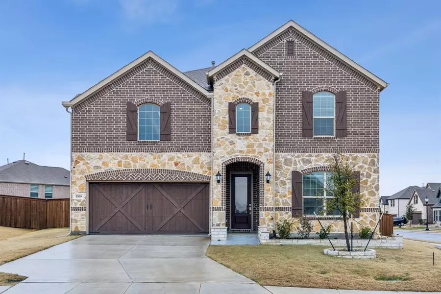 2109 Creekbluff Court, Lewisville, TX 75010