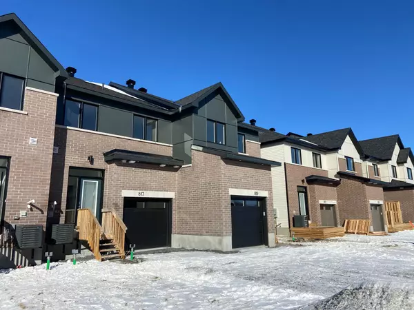 Kanata, ON K2S 2R7,817 ANCIANO CRES