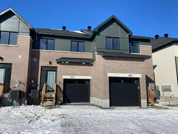 Kanata, ON K2S 2R7,817 ANCIANO CRES