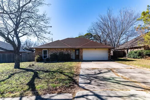 3110 Jewell Drive, Arlington, TX 76016