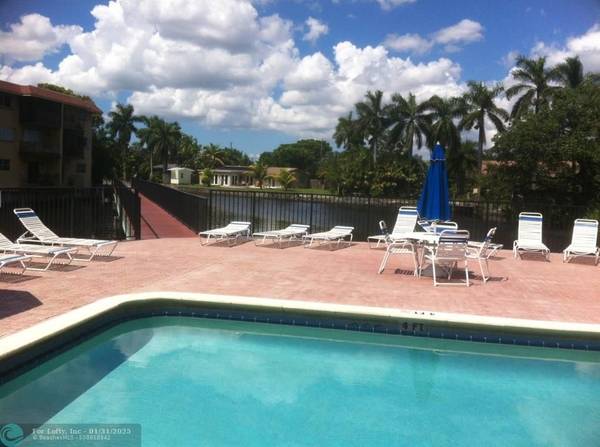 Fort Lauderdale, FL 33311,333 NW 17th Ct  #210B