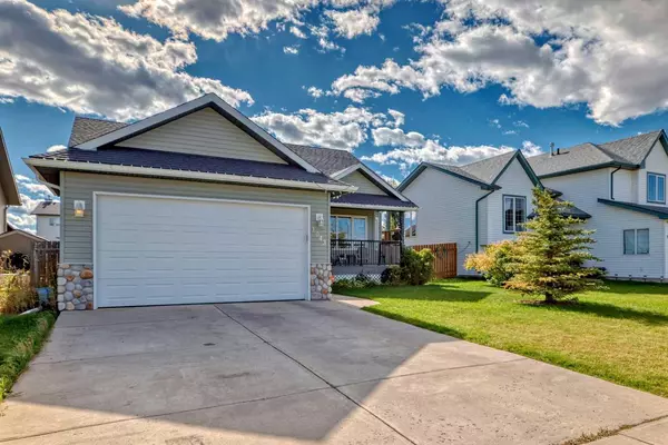 Carstairs, AB T0M 0N0,1043 Carriage Lane DR