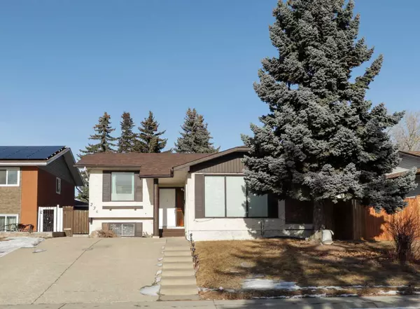 236 Pinetree RD Southeast, Calgary, AB T1Y 1K3