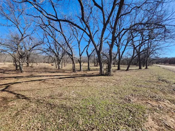 122 Comanche Trail, Nocona, TX 76255